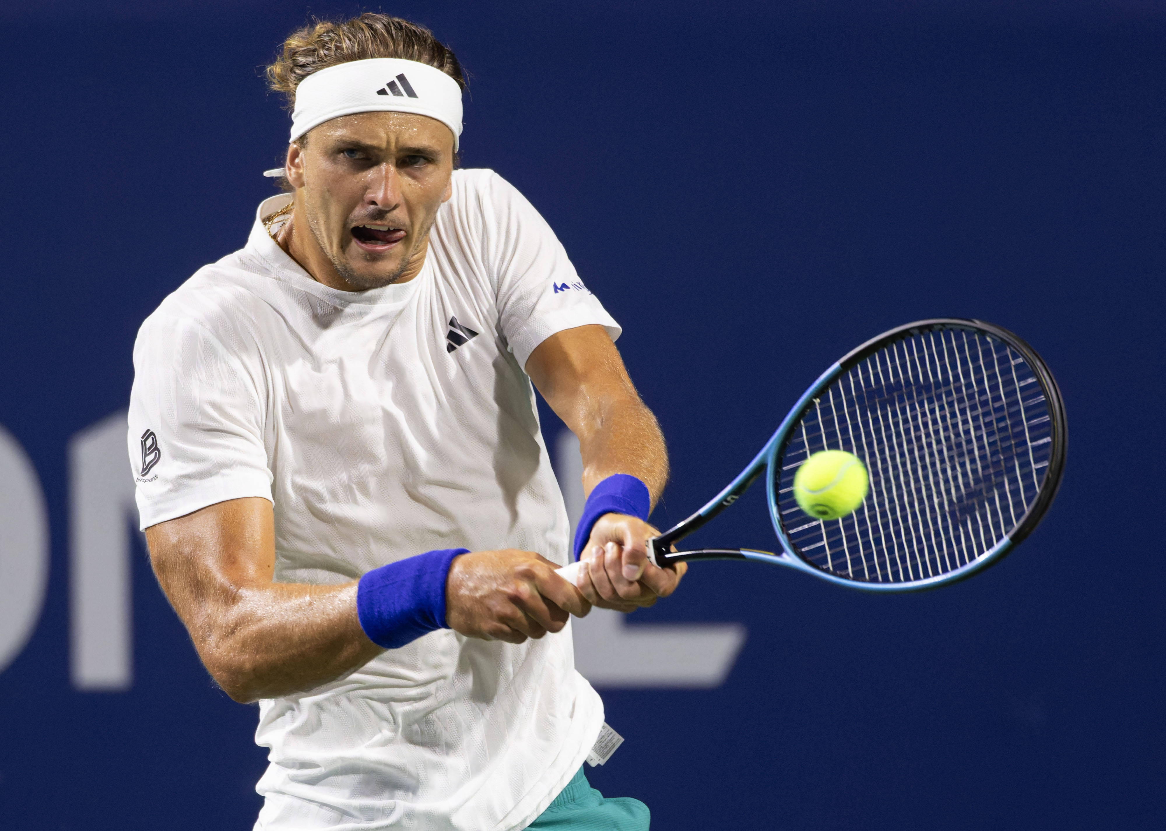 包含拉沃尔杯完胜澳网，兹维列夫高光表现的词条