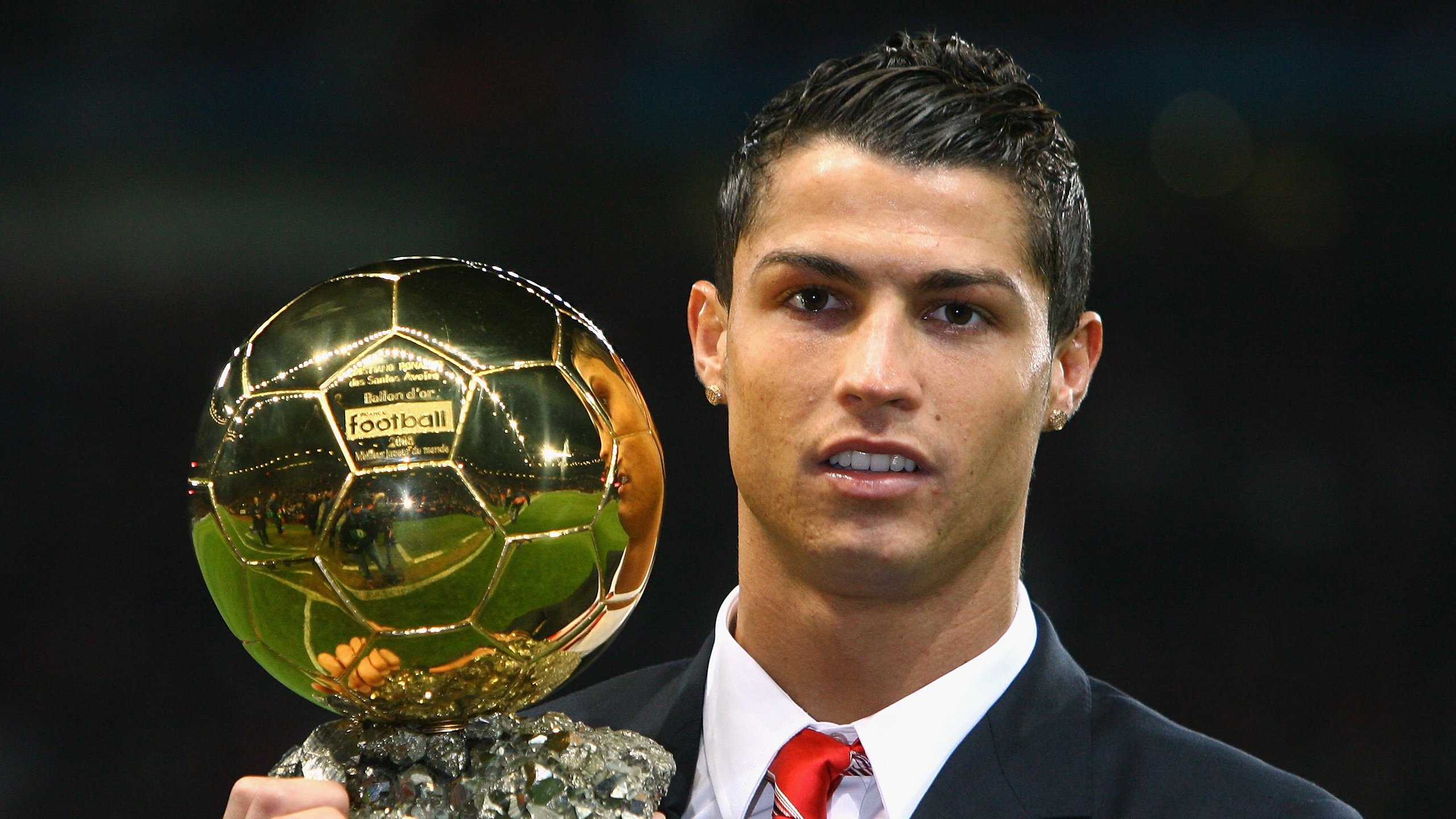 非洲狂飙扳倒红魔巨人!皇马关键先生巴尔韦德征服梦剧场