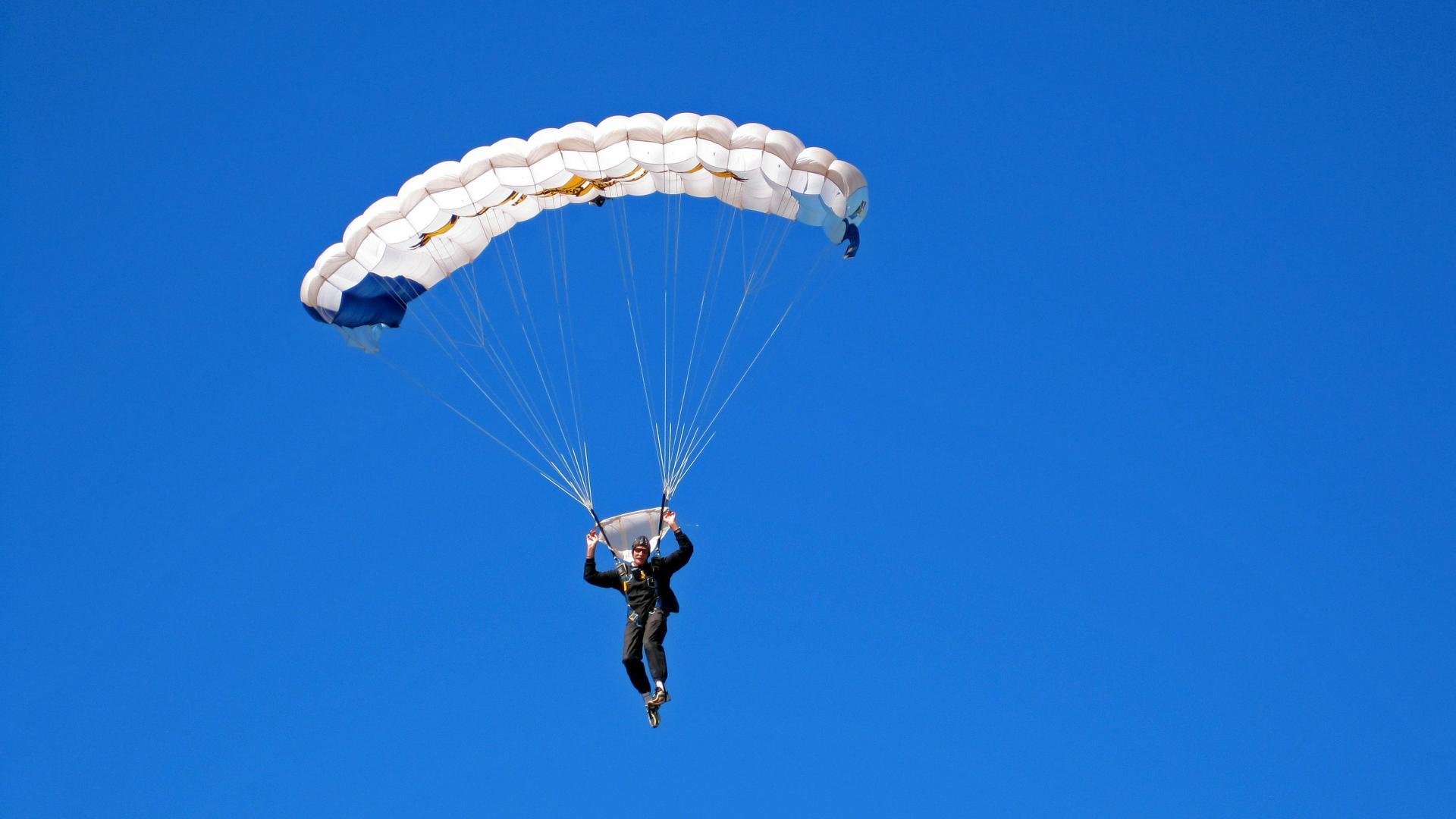 大帝末节主宰禁区!火箭青春风暴掀翻太阳