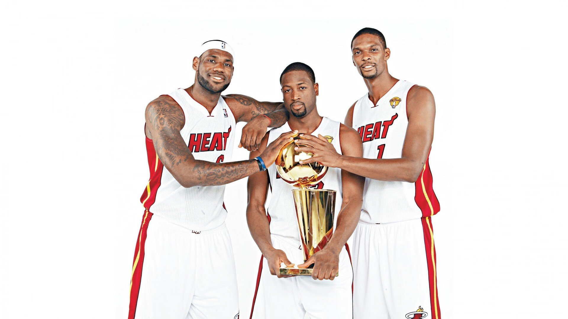 灰熊铁血防守锁死上海队，霍勒迪关键先生闪耀全场